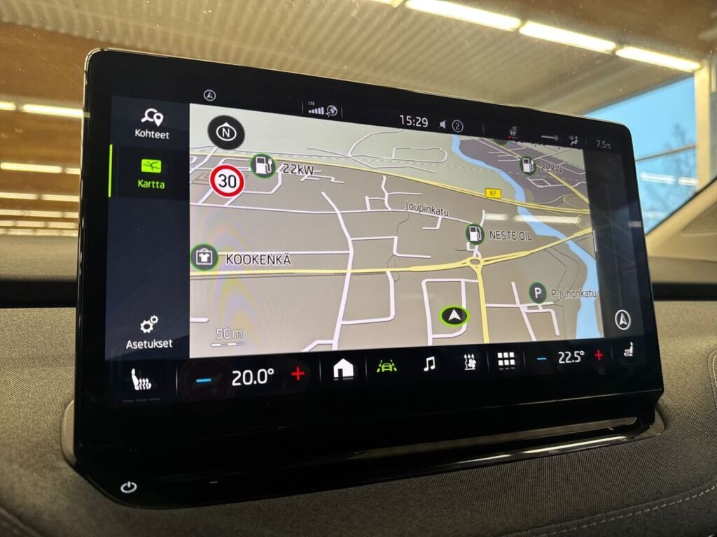 Skoda Enyaq 2023 Valkoinen