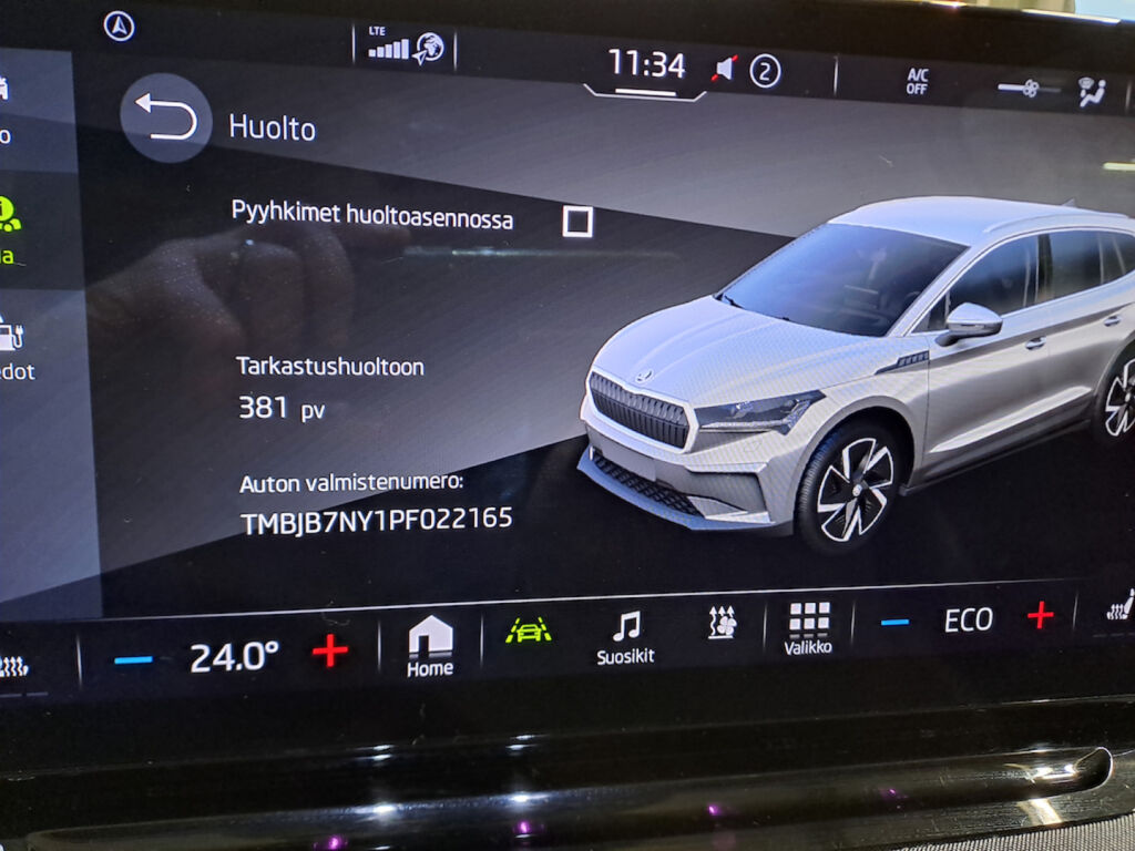 Skoda Enyaq 2023 Valkoinen