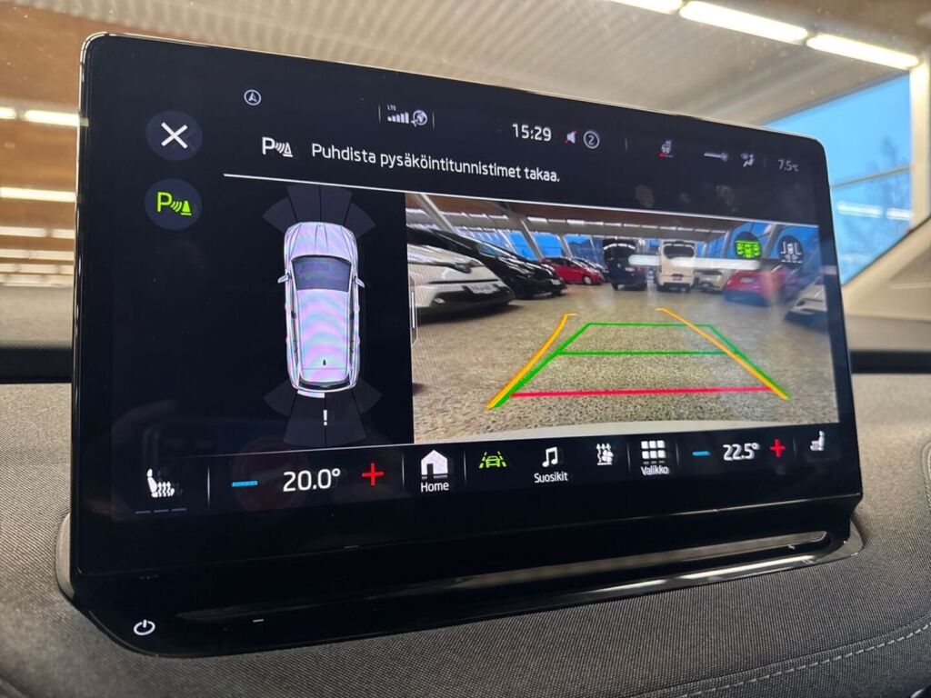 Skoda Enyaq 2023 Valkoinen