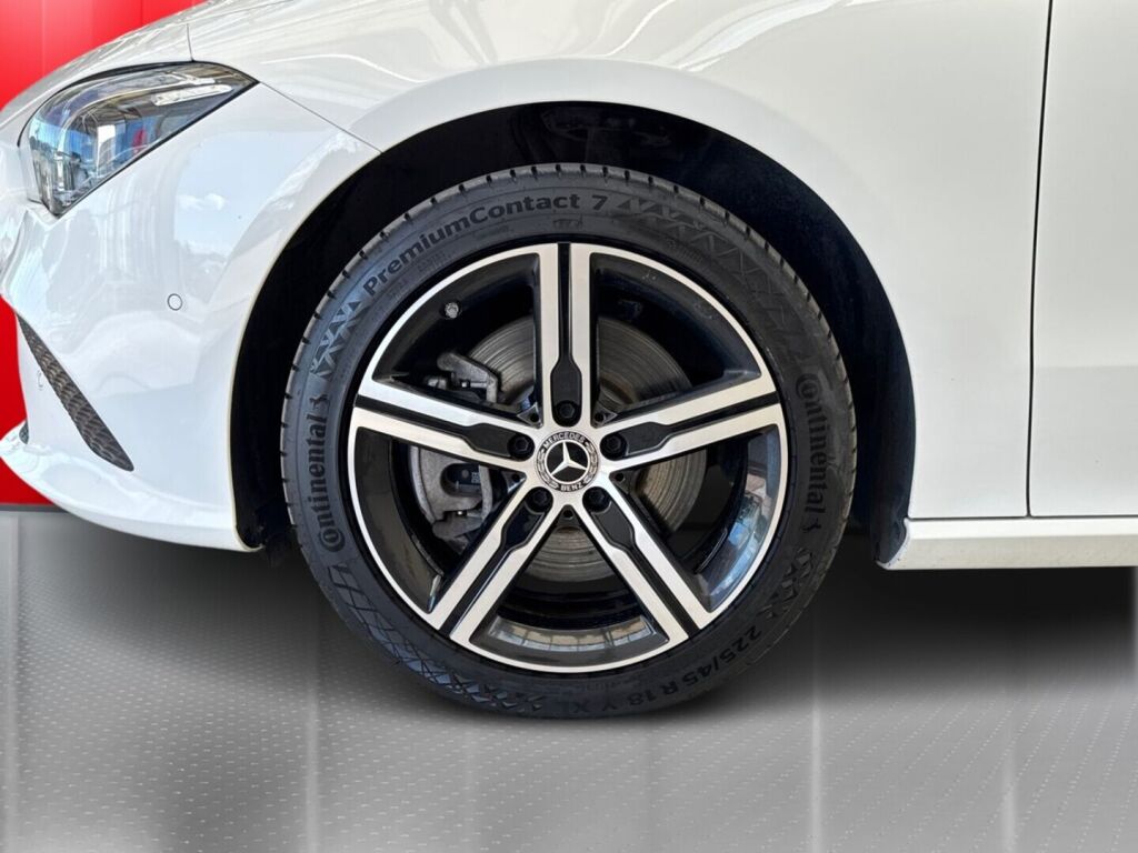 Mercedes-Benz CLA 2023 Valkoinen