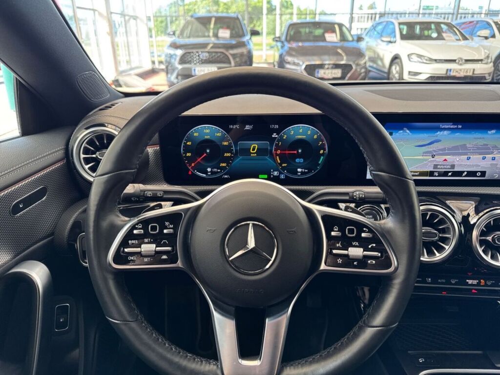 Mercedes-Benz CLA 2023 Valkoinen