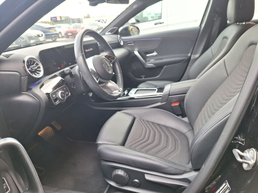 Mercedes-Benz A 2023 Musta