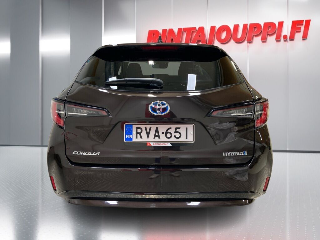 Toyota Corolla 2023 Ruskea (beige)