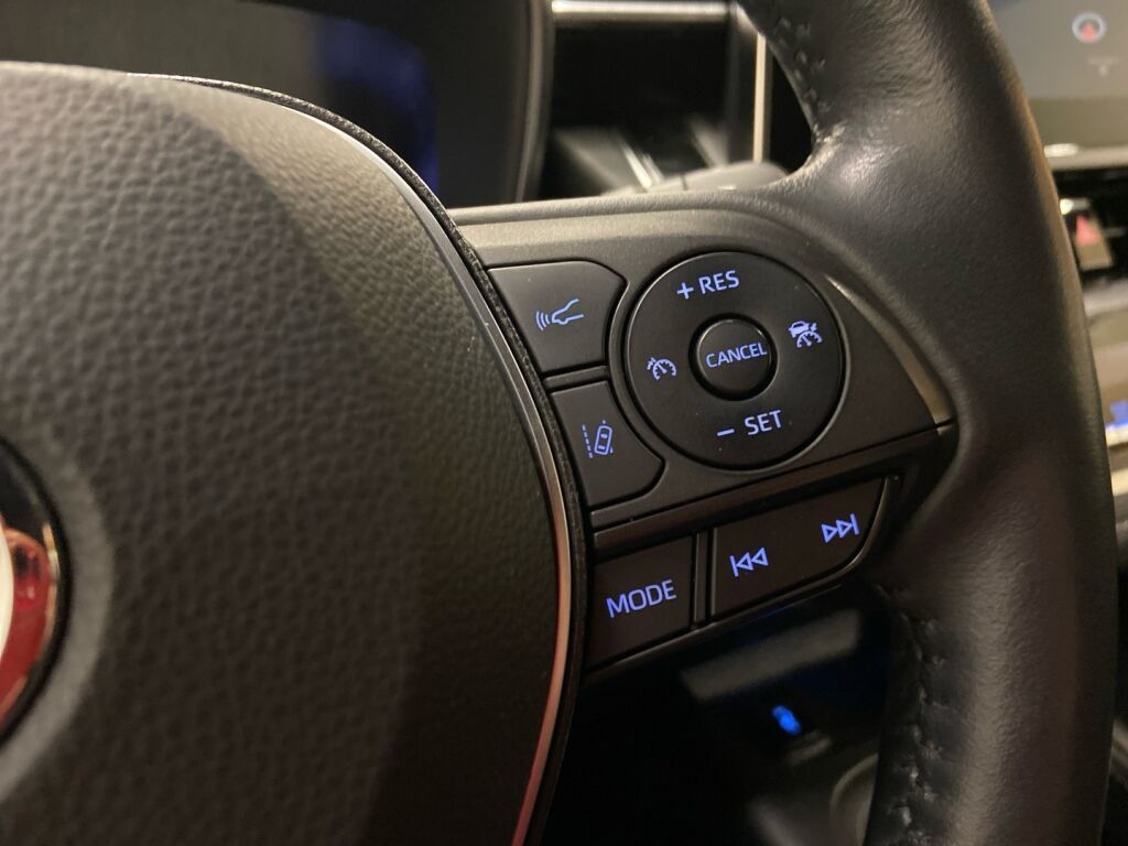 Toyota Corolla 2023 Ruskea (beige)