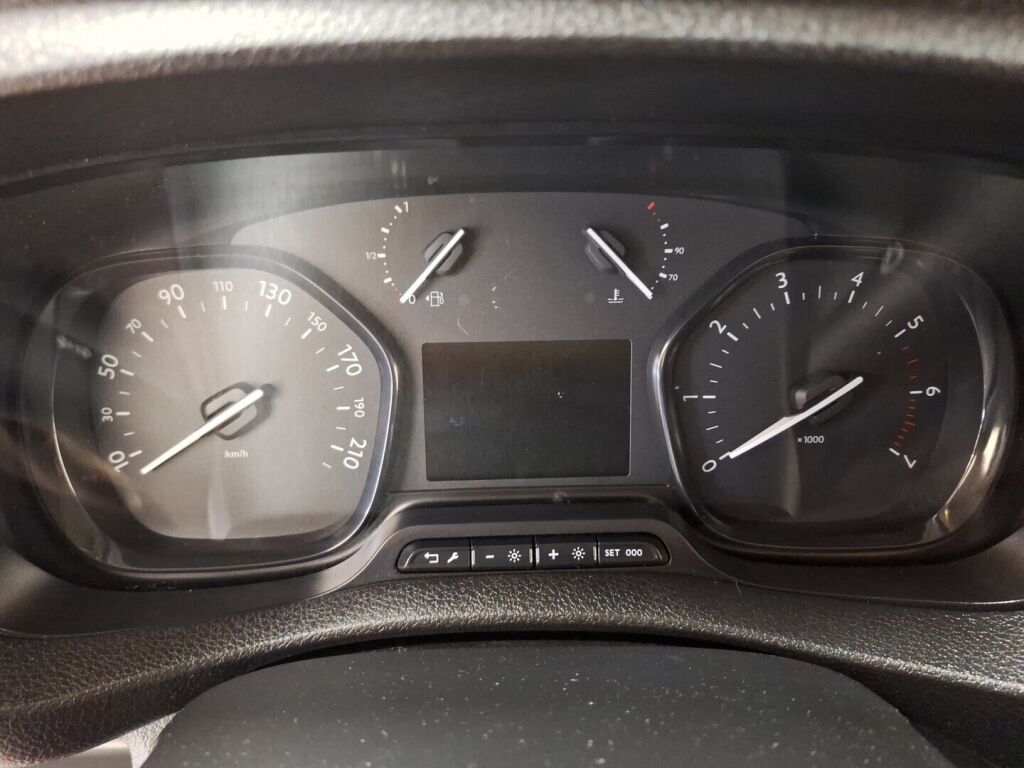 Opel Vivaro 2023 Valkoinen