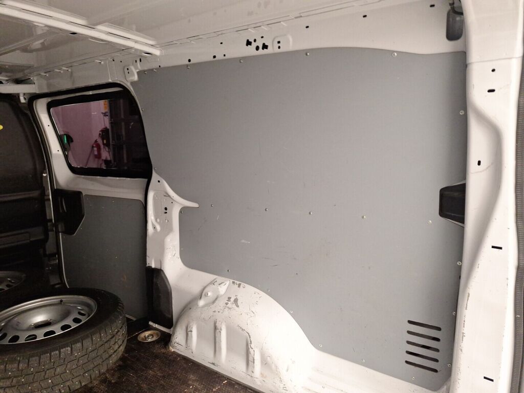 Opel Vivaro 2023 Valkoinen