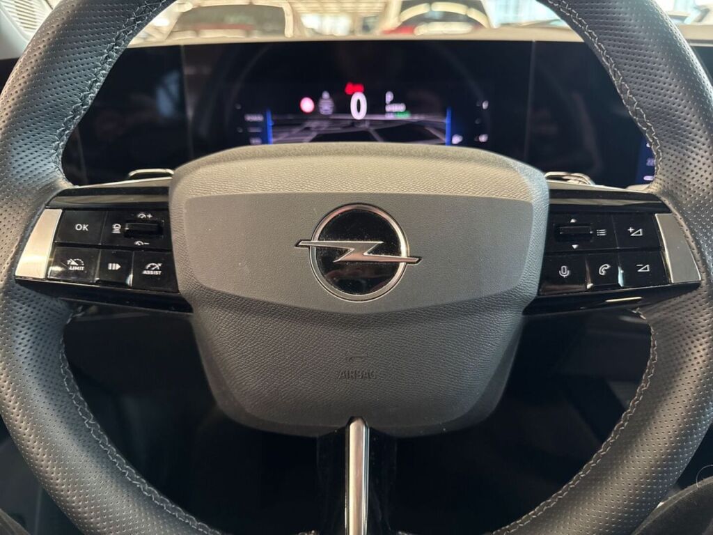 Opel Astra 2023 Valkoinen