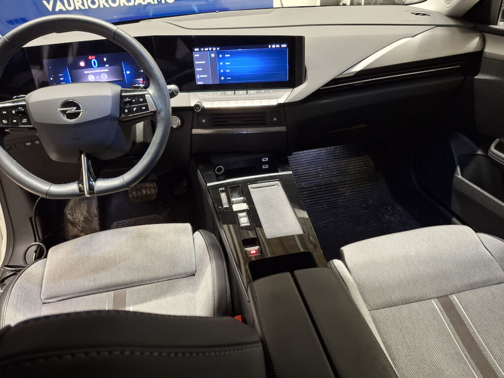 Opel Astra 2023 Valkoinen