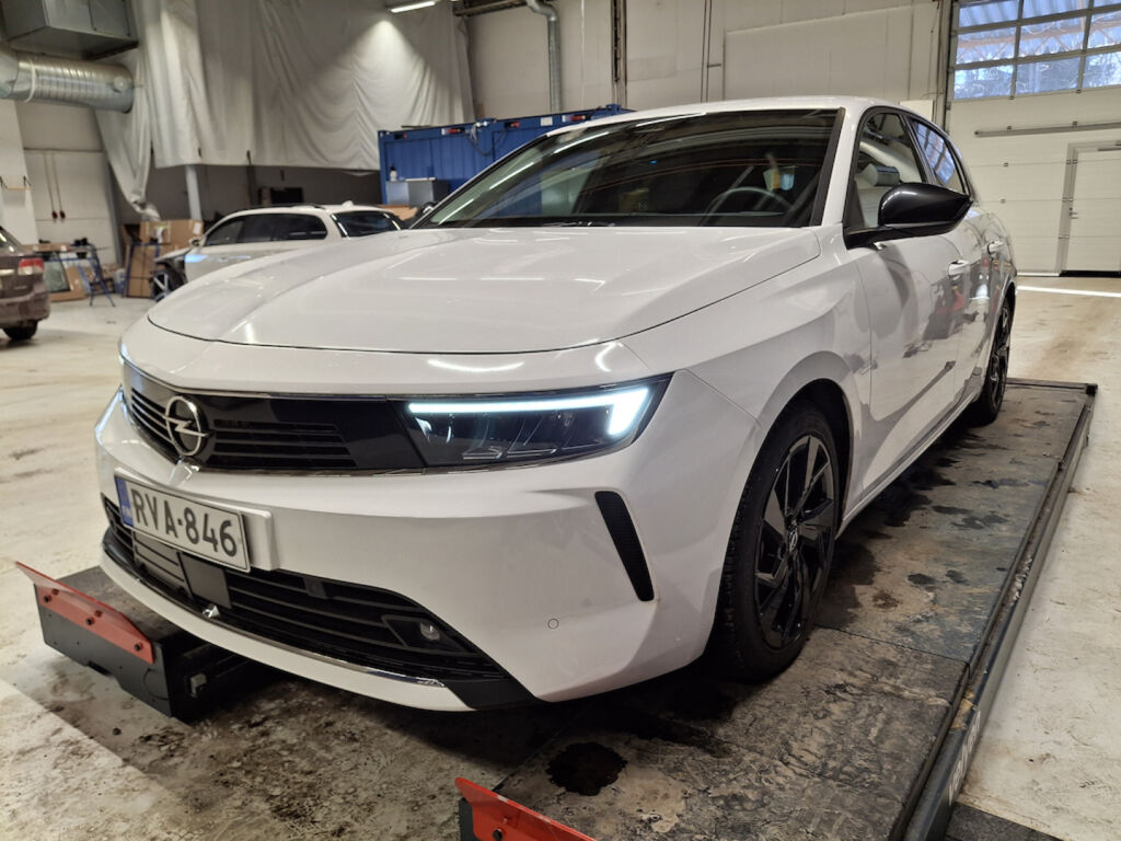 Opel Astra 2023 Valkoinen