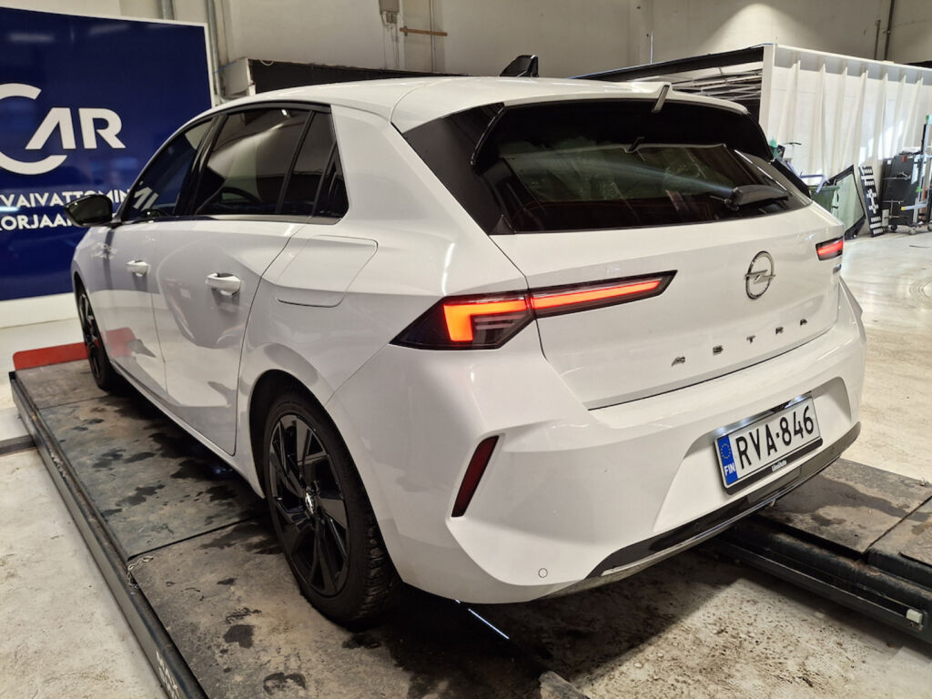 Opel Astra 2023 Valkoinen