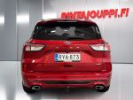 Ford Kuga 2023 Punainen