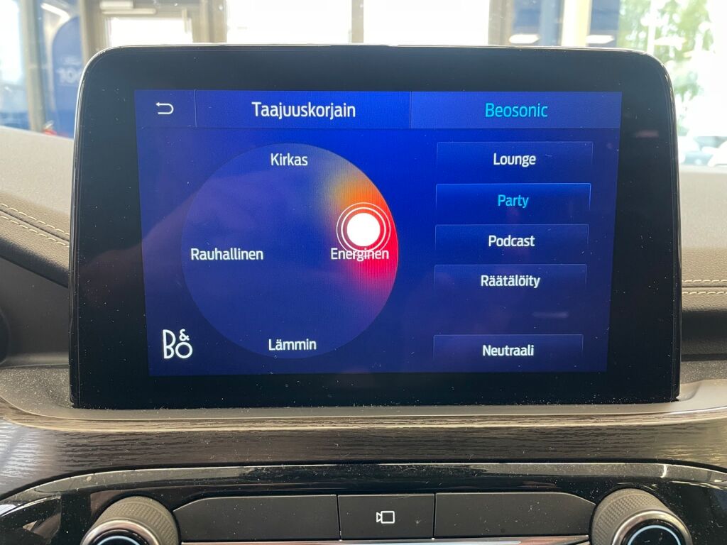 Ford Kuga 2023 Lucid Red