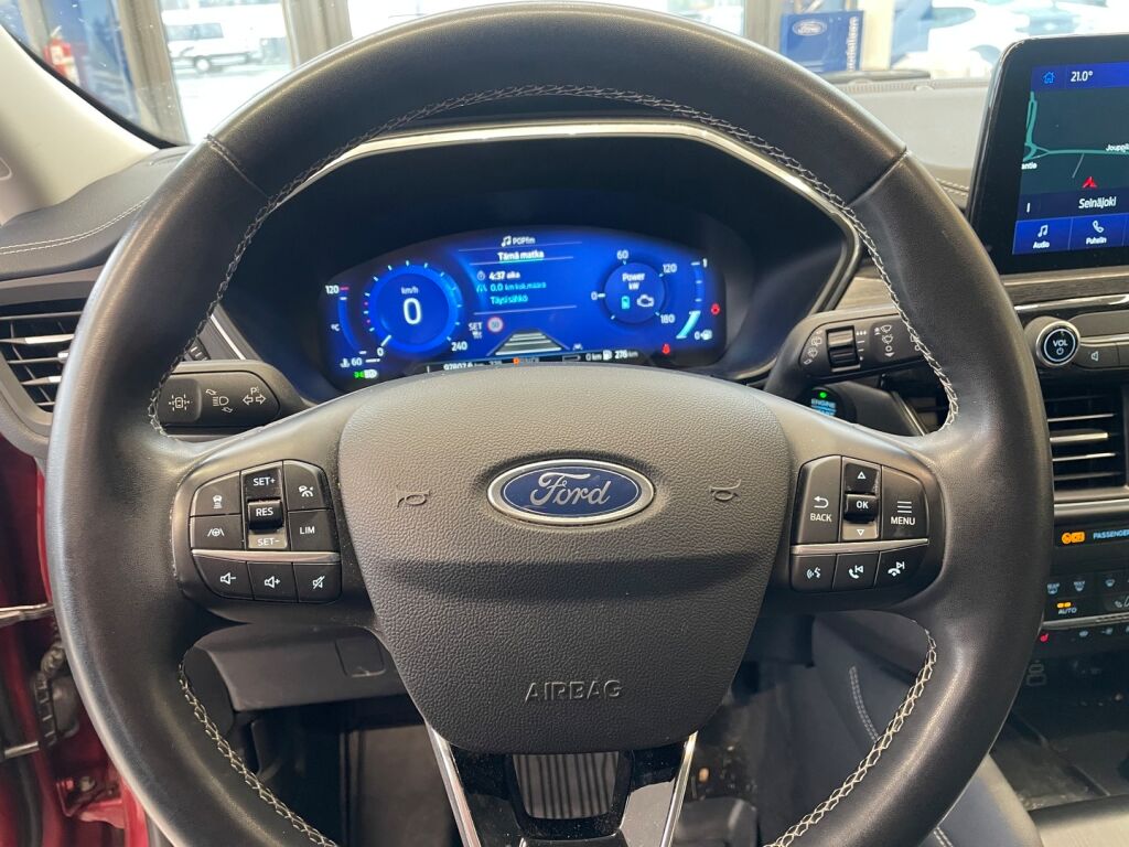 Ford Kuga 2023 Lucid Red