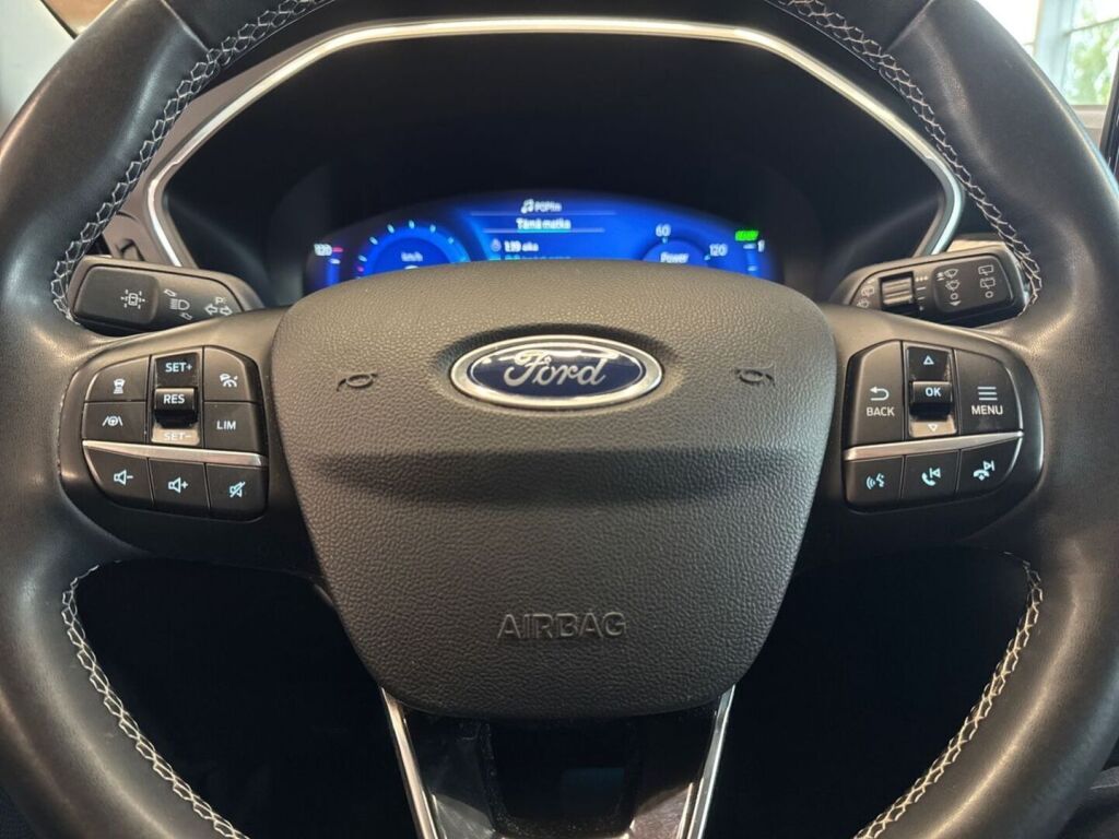 Ford Kuga 2023 Lucid Red