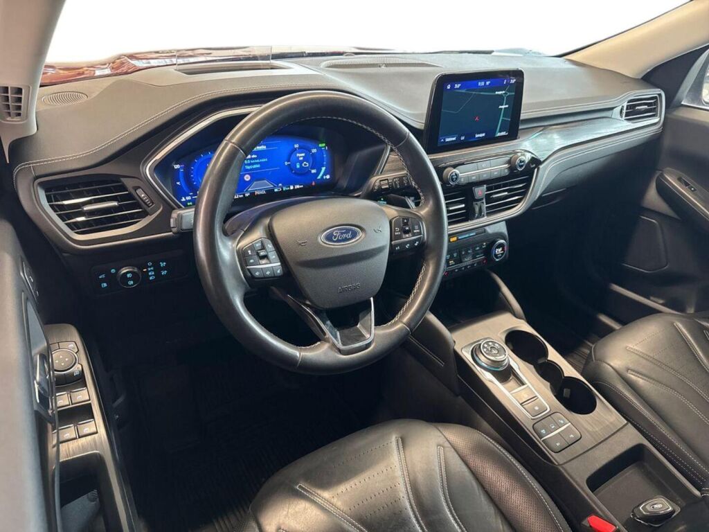 Ford Kuga 2023 Lucid Red