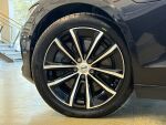 Volvo V60 2023 Musta