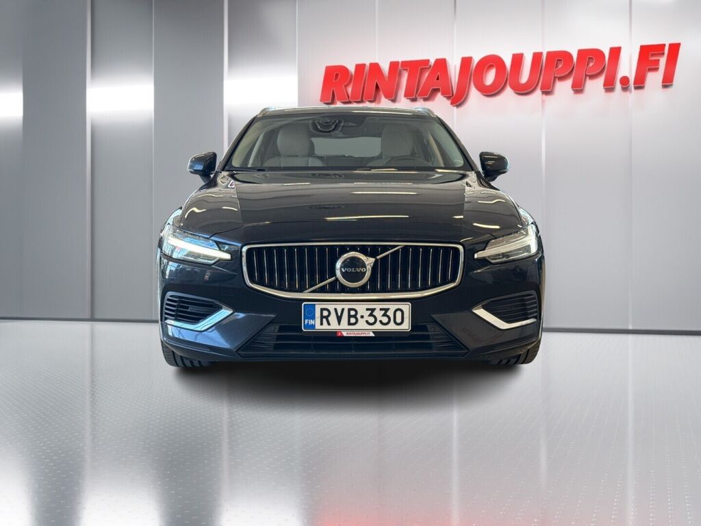Volvo V60 2023 Musta