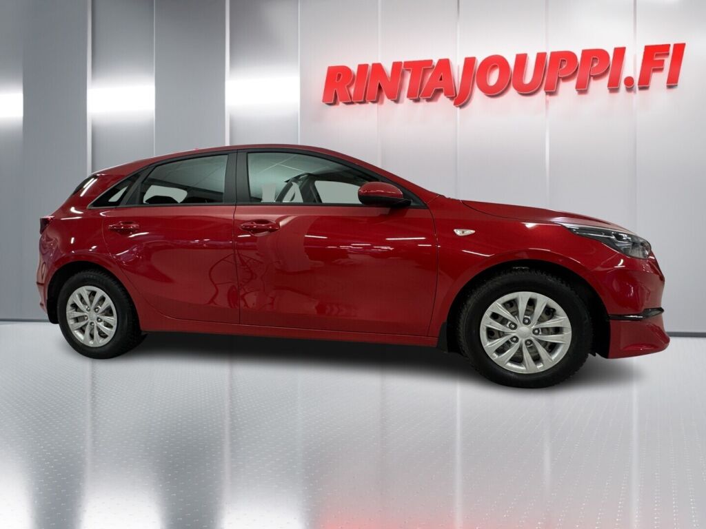 Kia Ceed 2023 Punainen