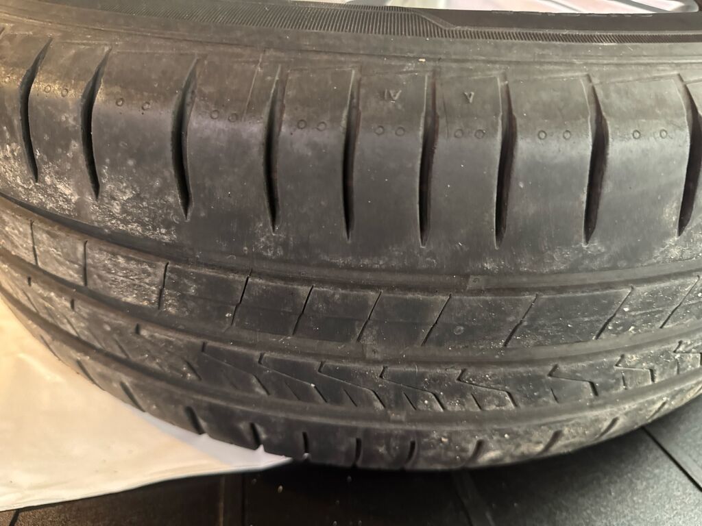 Kia Ceed 2023 Punainen