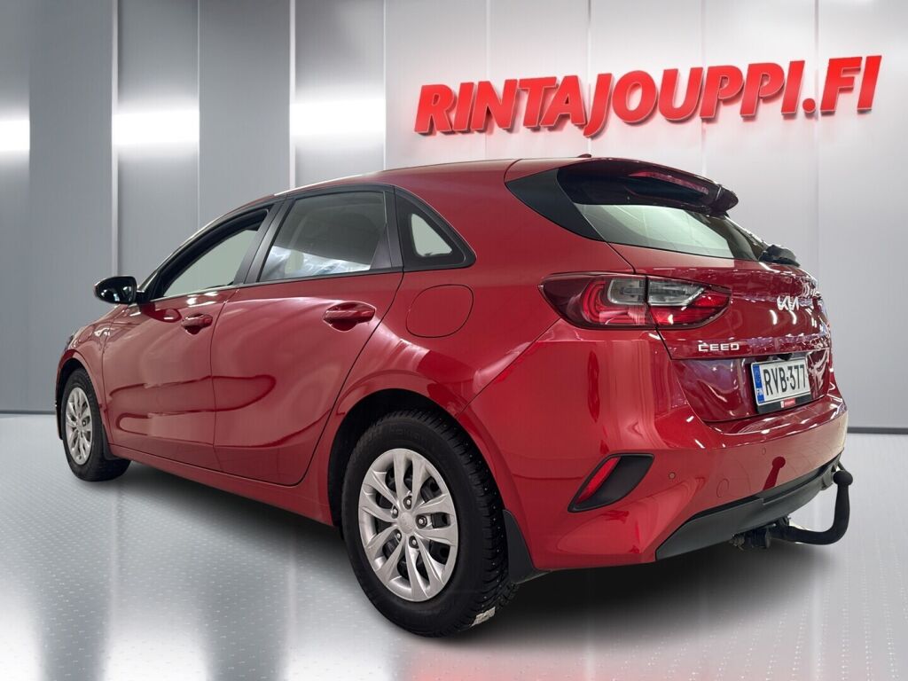 Kia Ceed 2023 Punainen