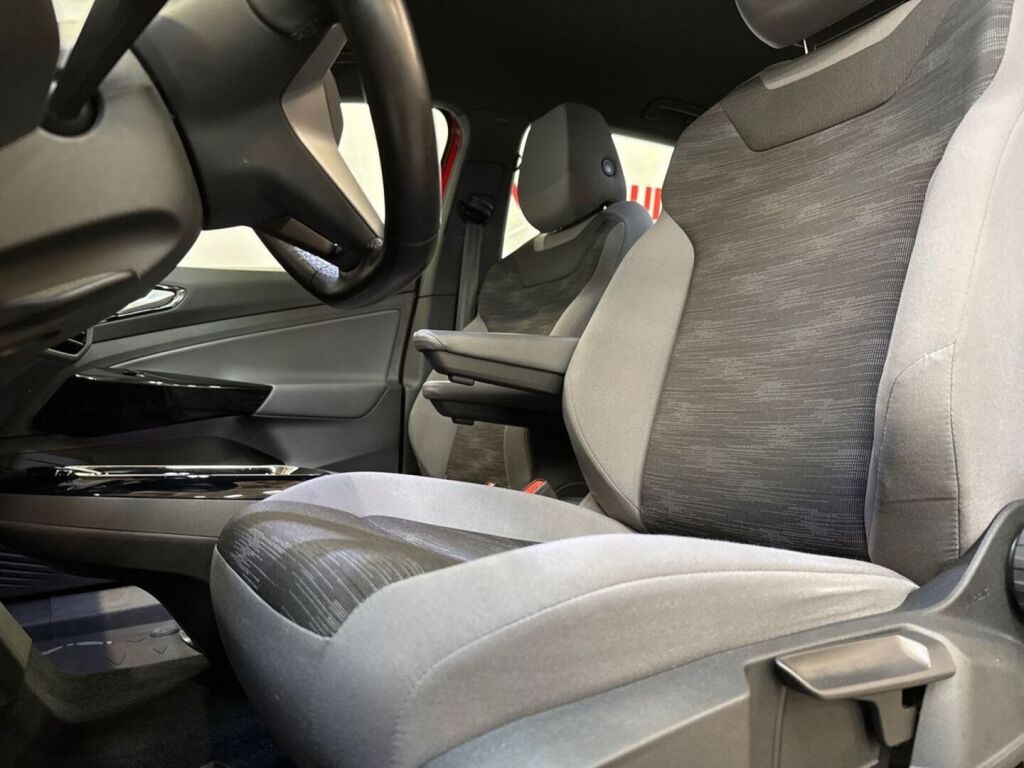 Volkswagen ID.4 2023 Punainen