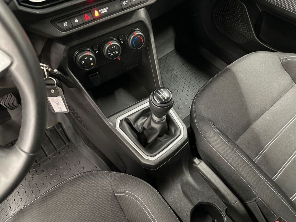 Dacia Sandero 2023 Sininen