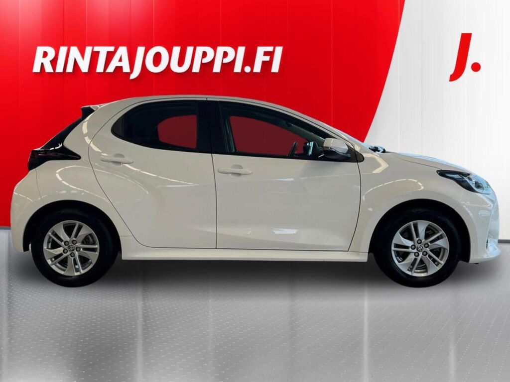 Toyota Yaris 2023 Valkoinen