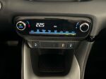 Toyota Yaris 2023 Valkoinen