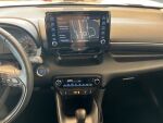 Toyota Yaris 2023 Valkoinen