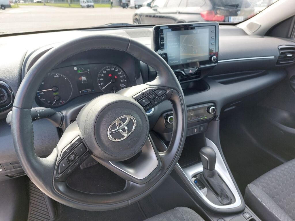 Toyota Yaris 2023 Valkoinen