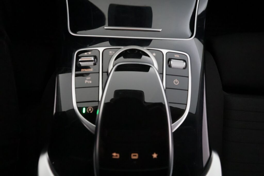 Mercedes-Benz C 2016 Harmaa