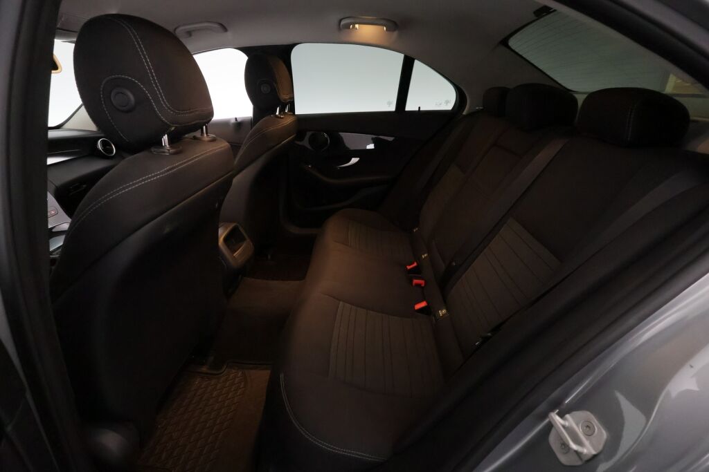 Mercedes-Benz C 2016 Harmaa