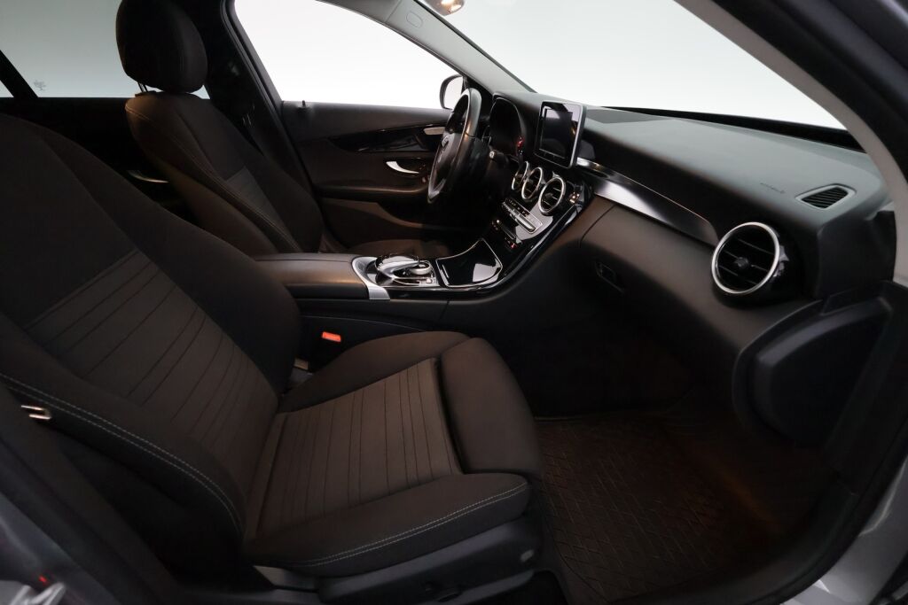 Mercedes-Benz C 2016 Harmaa