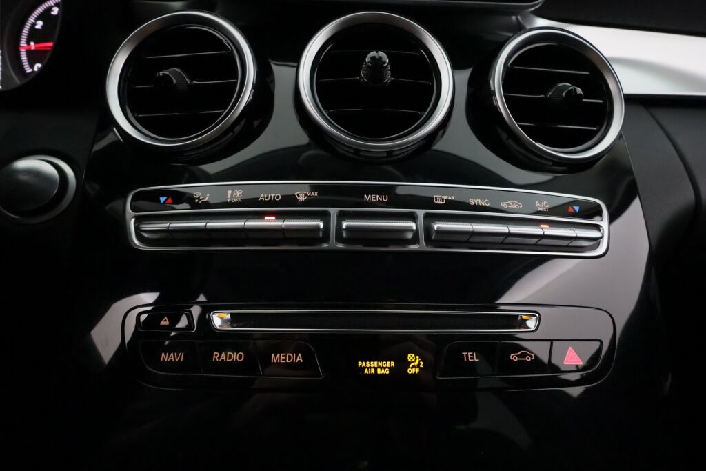 Mercedes-Benz C 2016 Harmaa