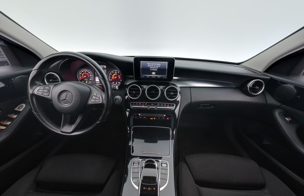 Mercedes-Benz C 2016 Harmaa