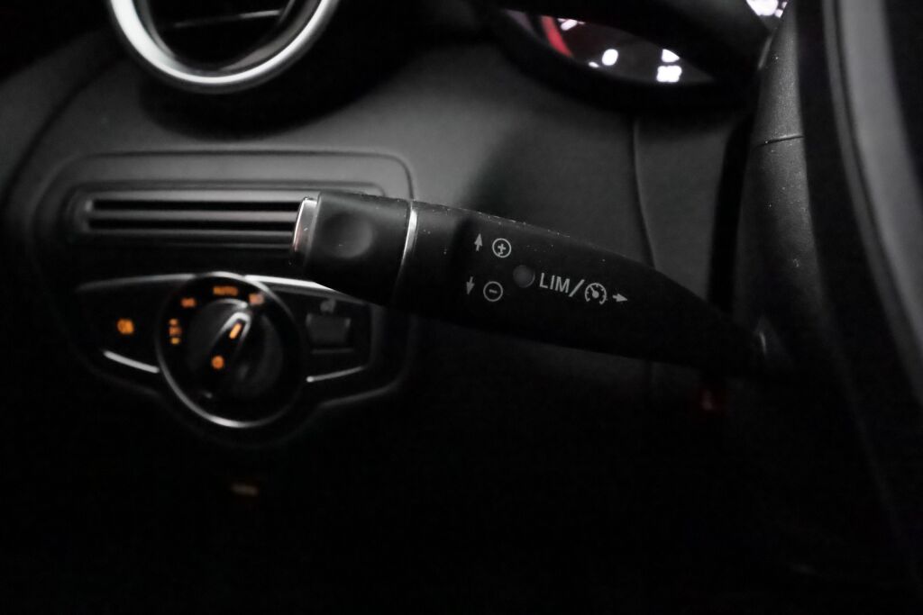 Mercedes-Benz C 2016 Harmaa