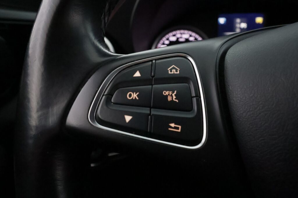 Mercedes-Benz C 2016 Harmaa