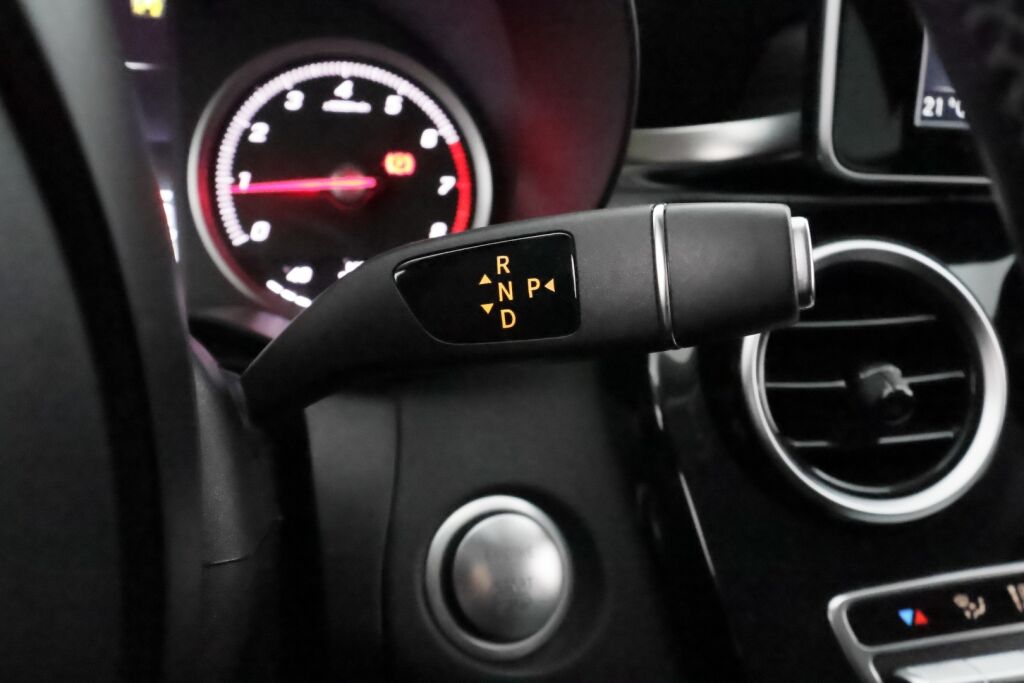 Mercedes-Benz C 2016 Harmaa