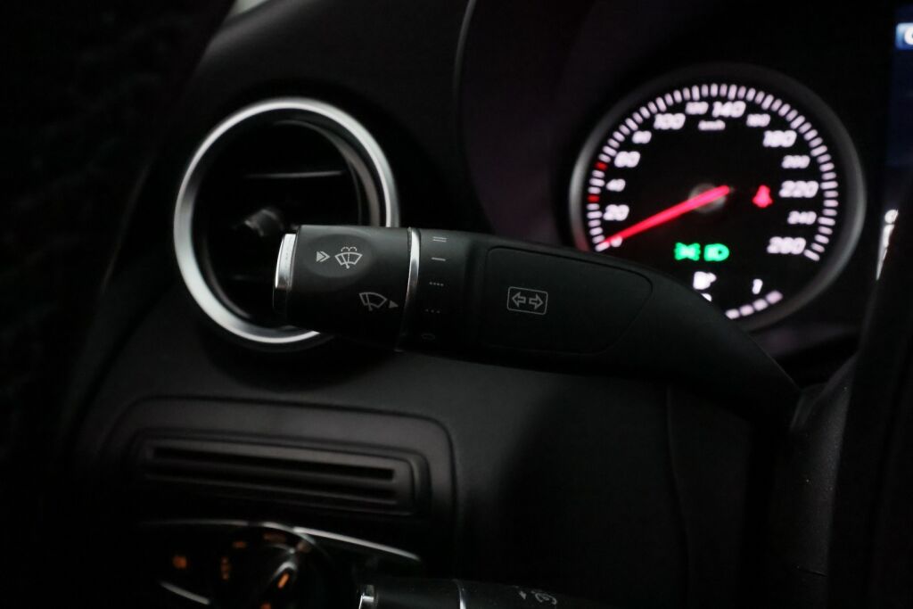 Mercedes-Benz C 2016 Harmaa