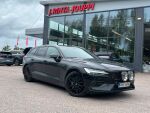 Volvo V60 2020 Musta