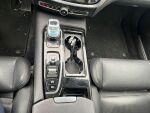 Volvo V60 2020 Musta