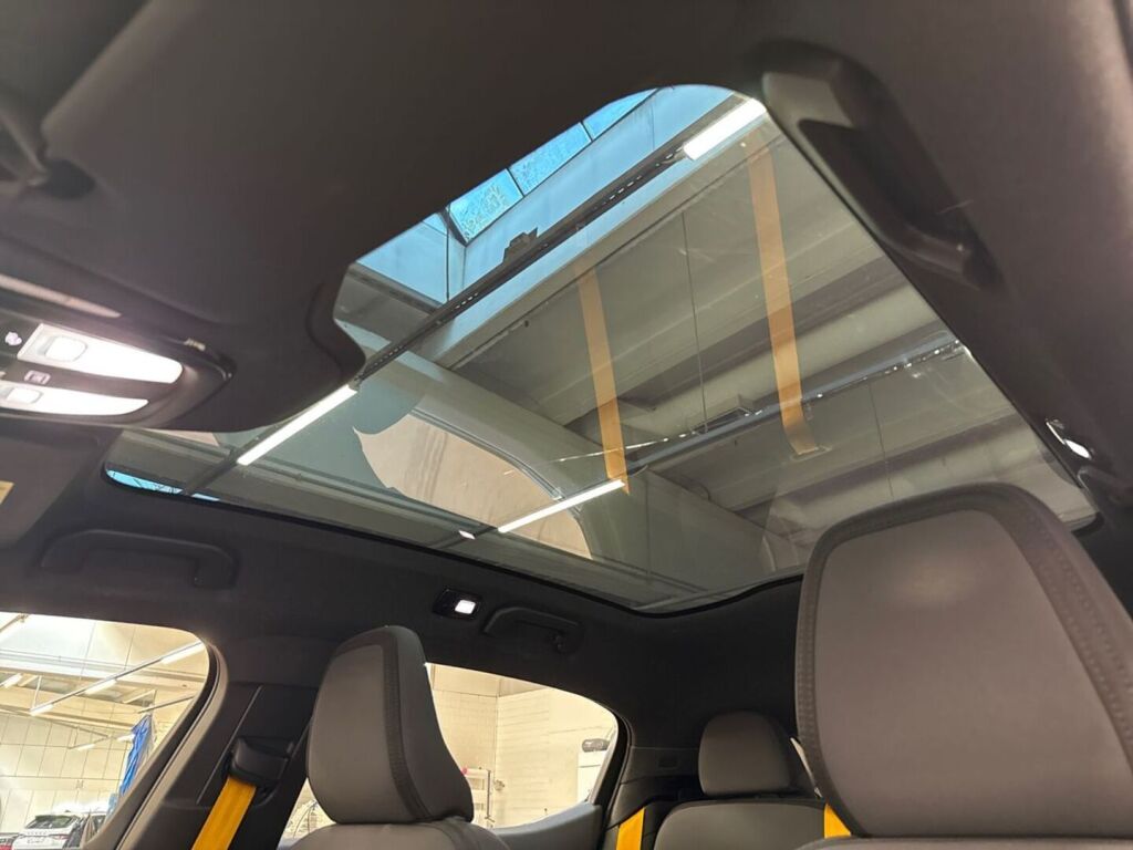 Polestar 2 2022 Harmaa