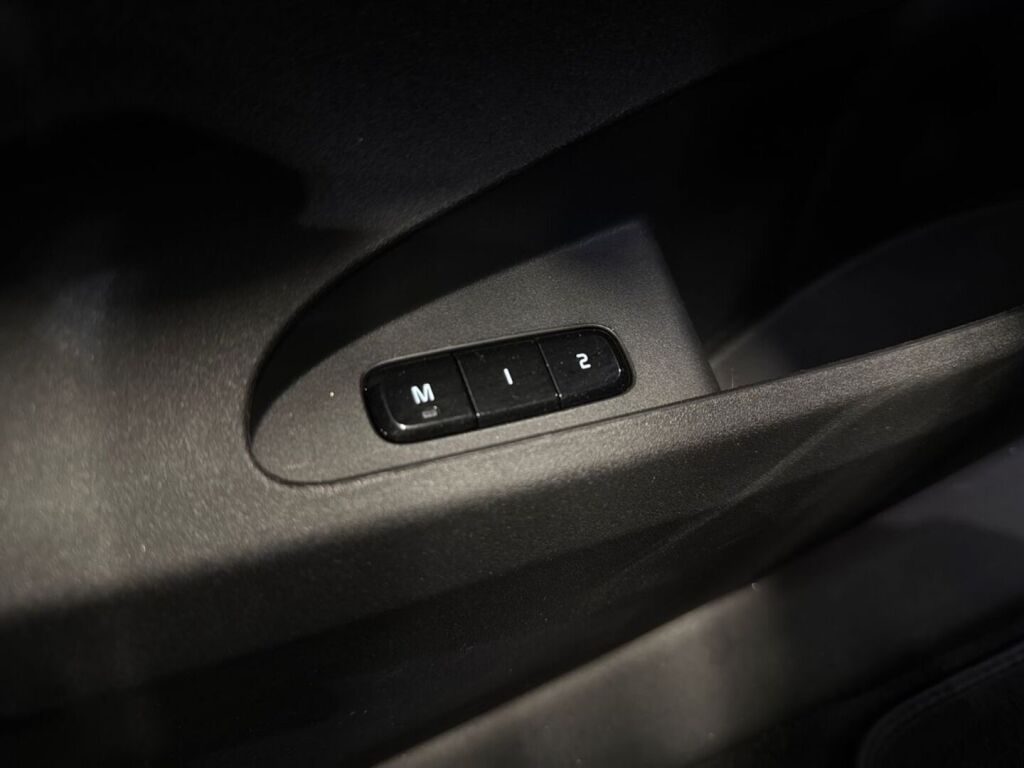 Polestar 2 2022 Harmaa