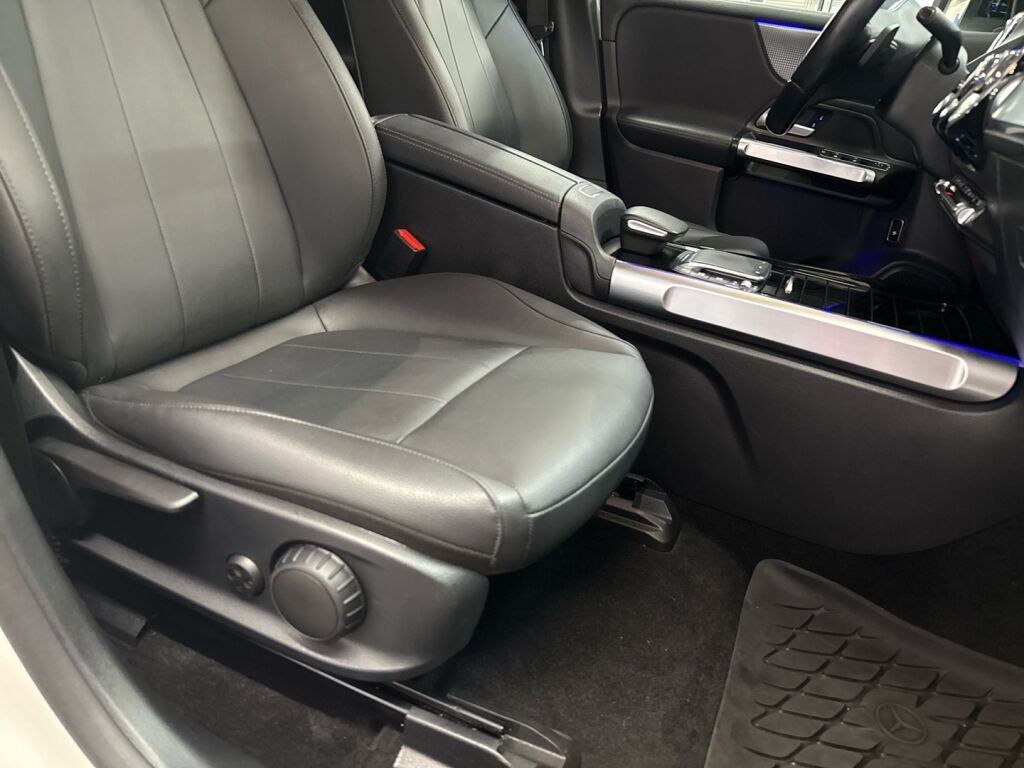 Mercedes-Benz EQB 2023 Valkoinen