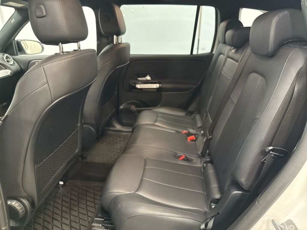 Mercedes-Benz EQB 2023 Valkoinen