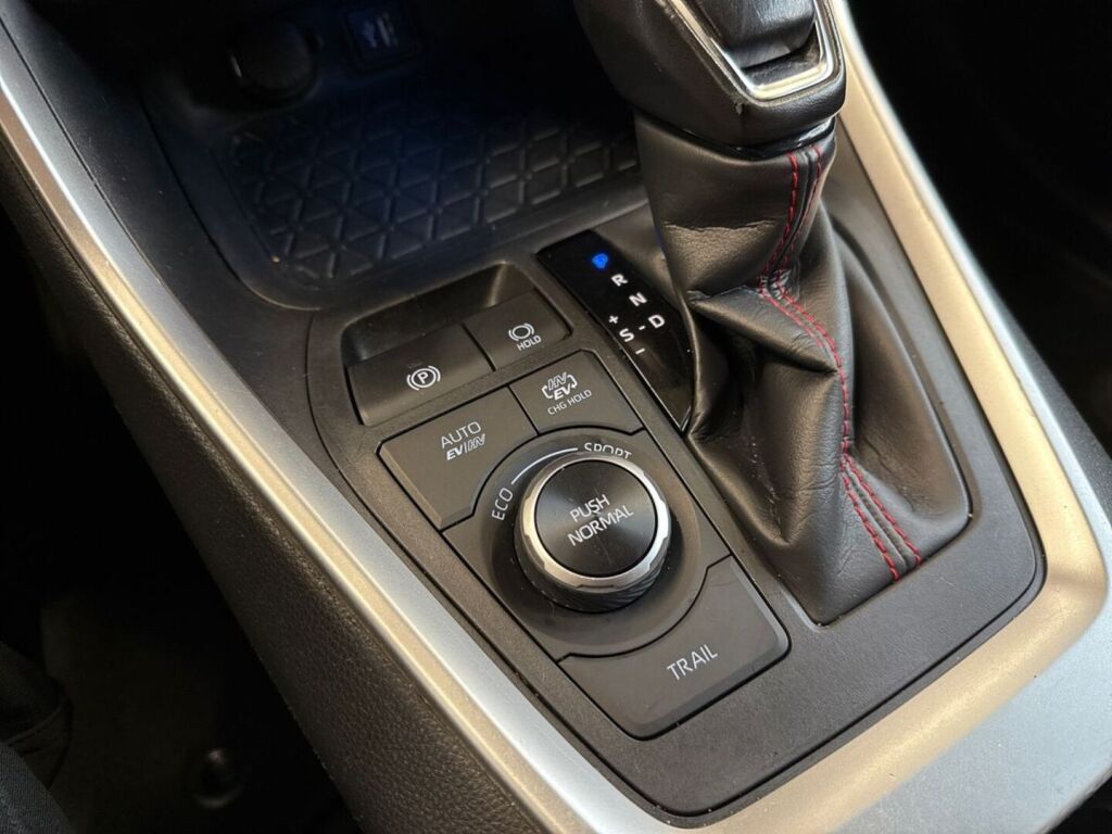 Toyota RAV4 Plug-in 2023 Musta