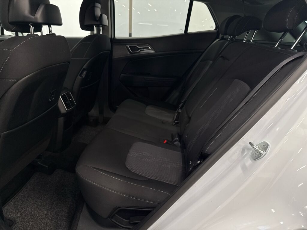 Kia Sportage 2023 Valkoinen