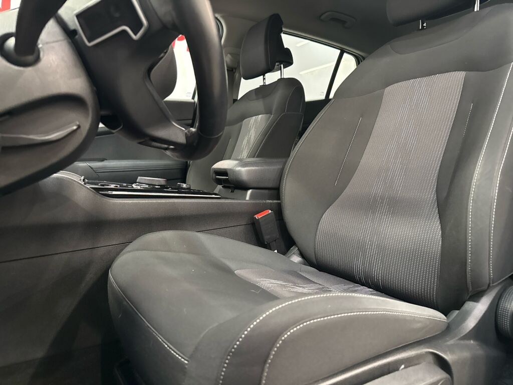 Kia Sportage 2023 Valkoinen