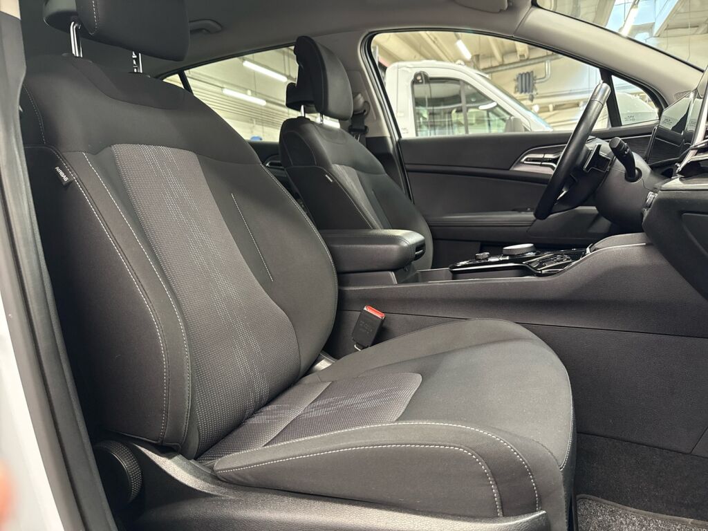 Kia Sportage 2023 Valkoinen