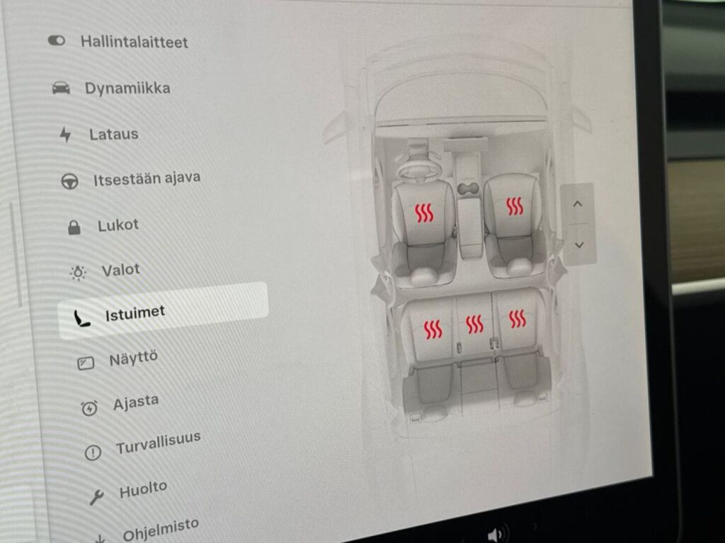 Tesla Model Y 2023 Musta